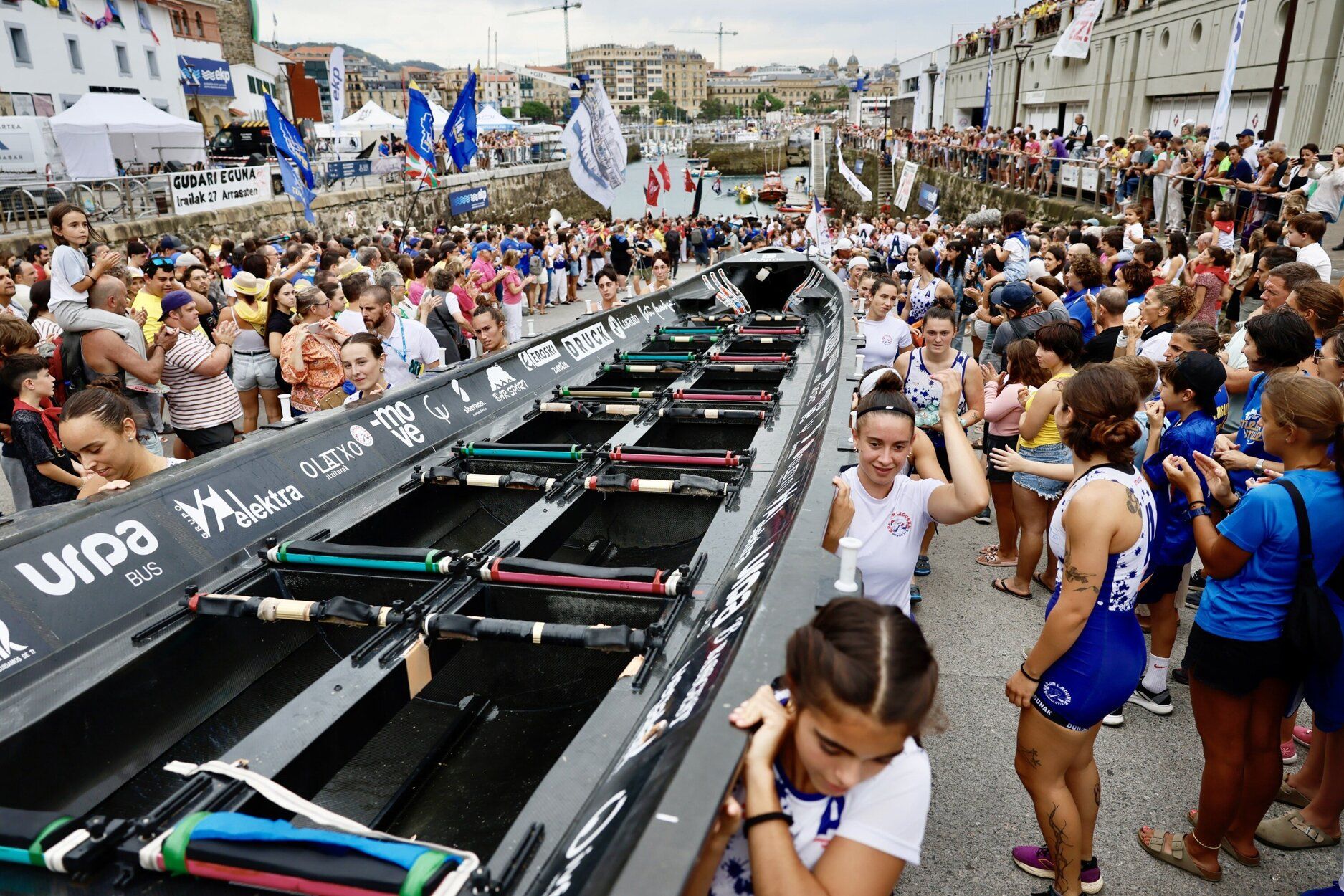 [Fotos] Donostia rema con pasión en la primera jornada de la Bandera de la Concha