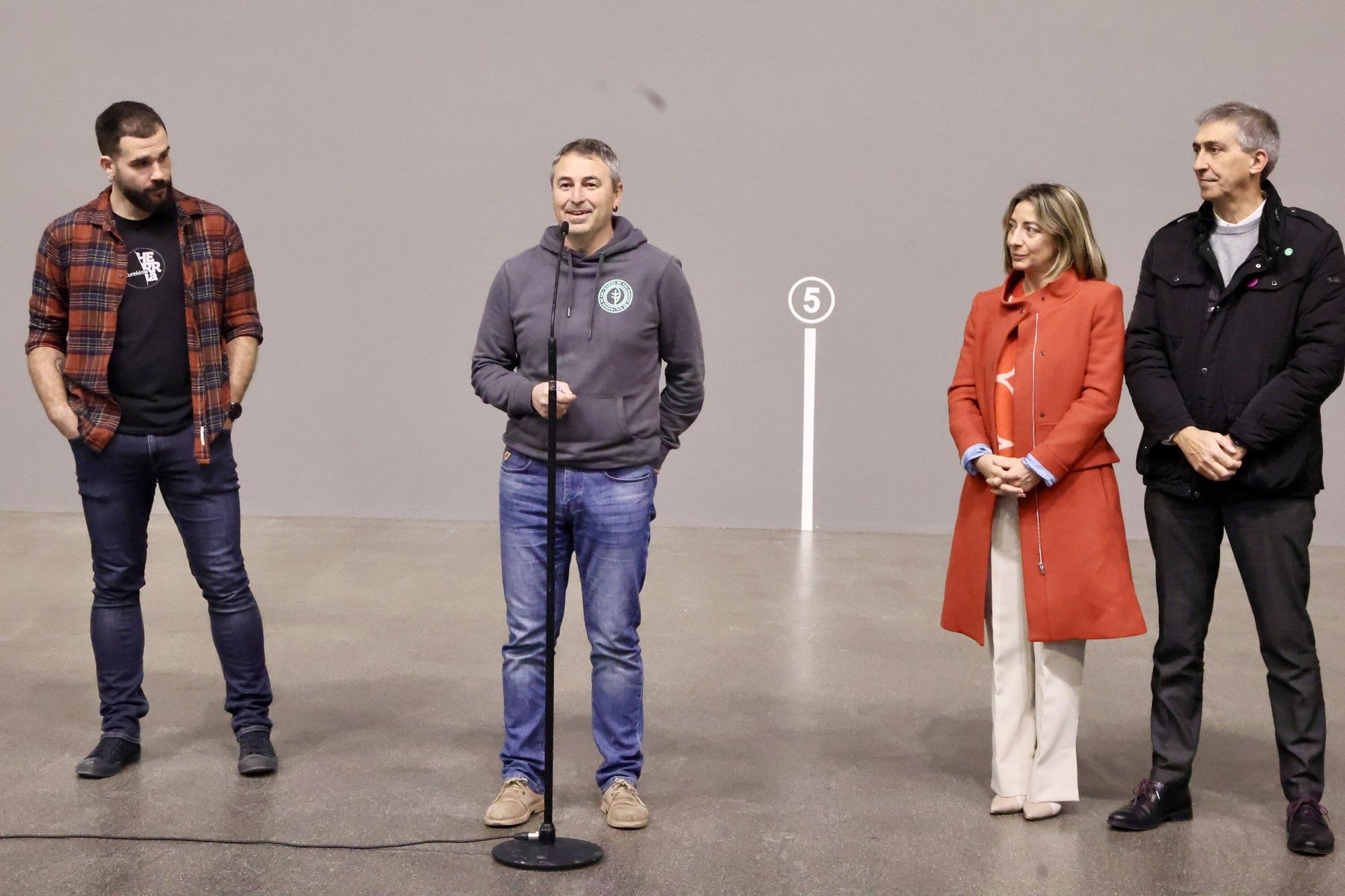 En imágenes: Así ha quedado el polideportivo y el frontón de Agurain tras la reforma