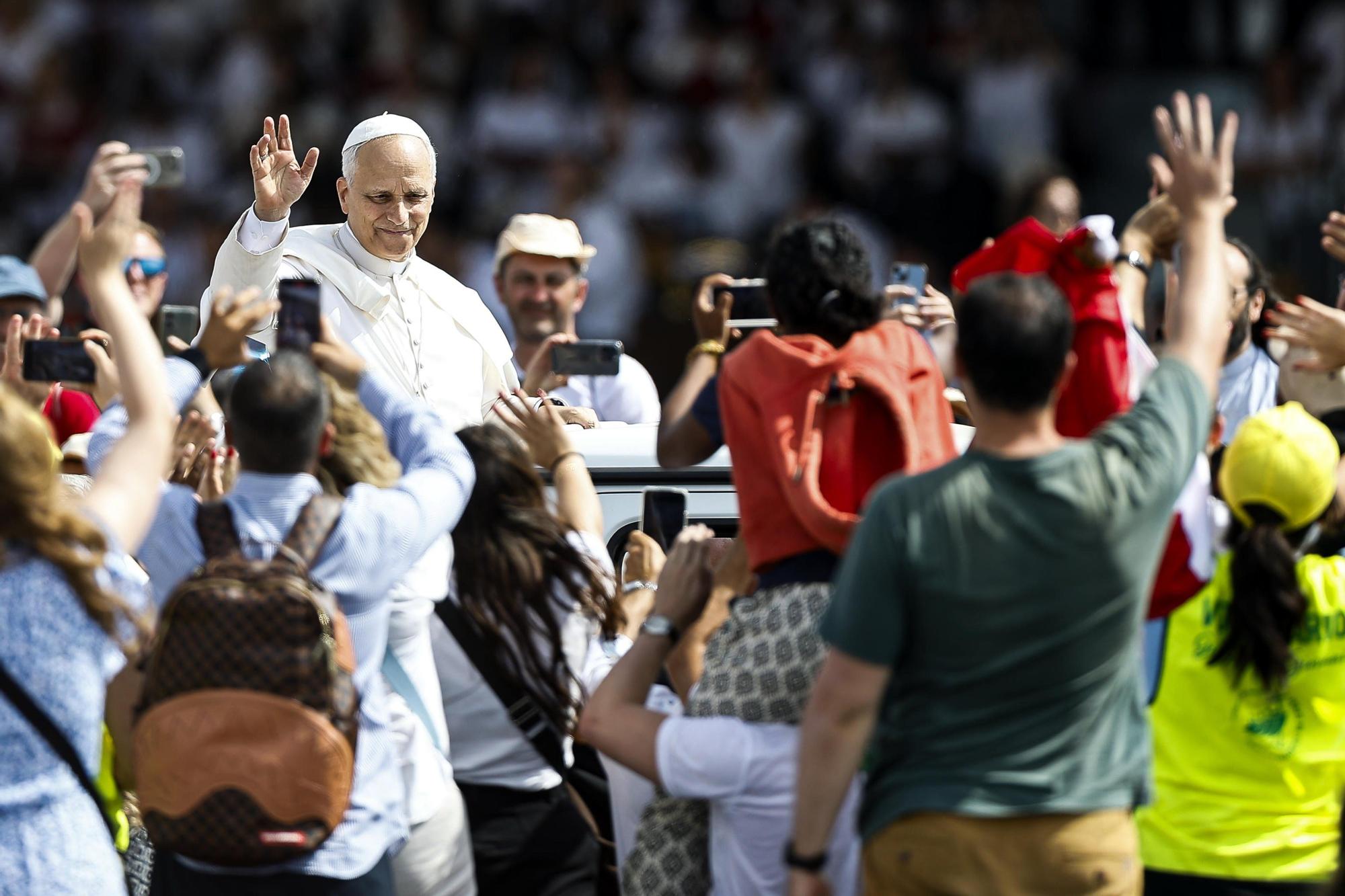 El papa León XIV despide el Jubileo de la Juventud