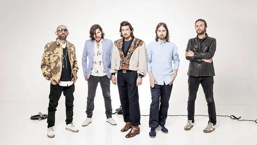 Los mexicanos Zoé, pop ‘indie’ de estadios