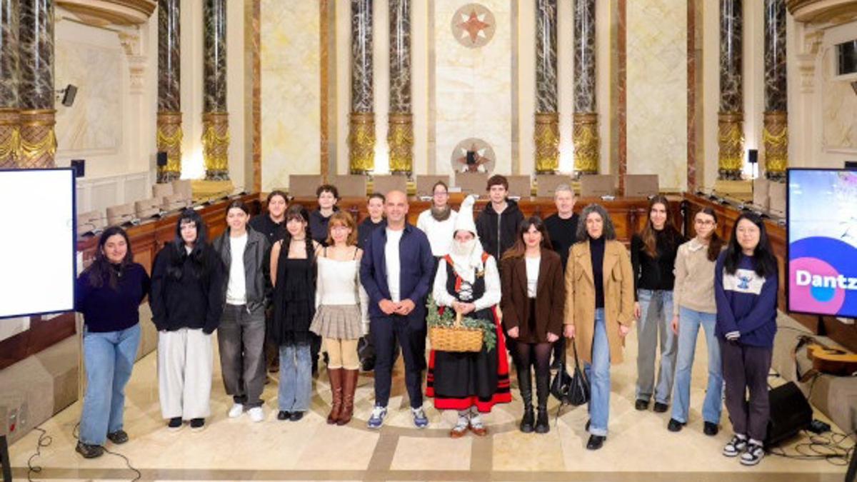 &#039;Gabonak Zuretzat&#039; programak ehunka jarduera eskainiko ditu Donostiako 16 auzotan.