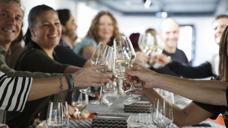 La Fiesta de la Vendimia rinde homenaje al txakoli de Bizkaia en Balmaseda