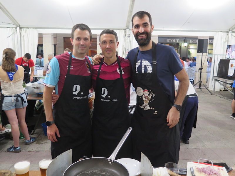 Los urretxuarras lo dan todo en las fiestas de Santa Anastasia