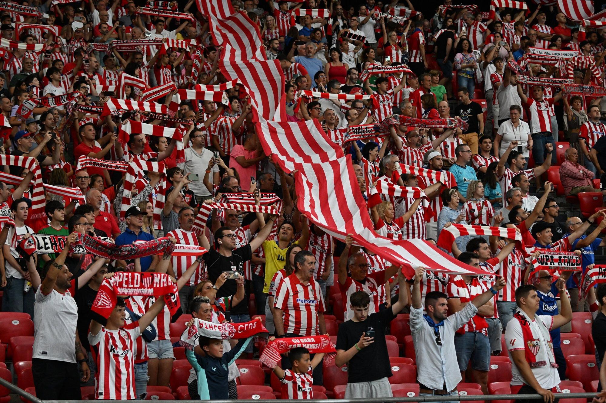 En imágenes: ¿Has estado en San Mamés viendo el Athletic-Sevilla? Búscate en nuestra galería