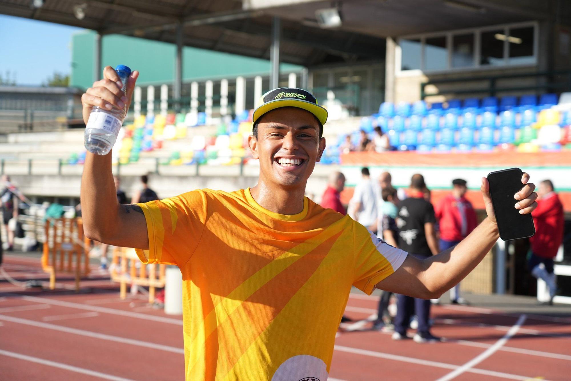 Basauri arropa a Yeray González en la final de su reto '12 maratones en 12 meses' por la asociación CNTTB1