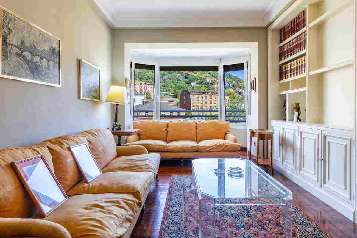 Amplio piso en venta a un paso de la playa de la Zurriol