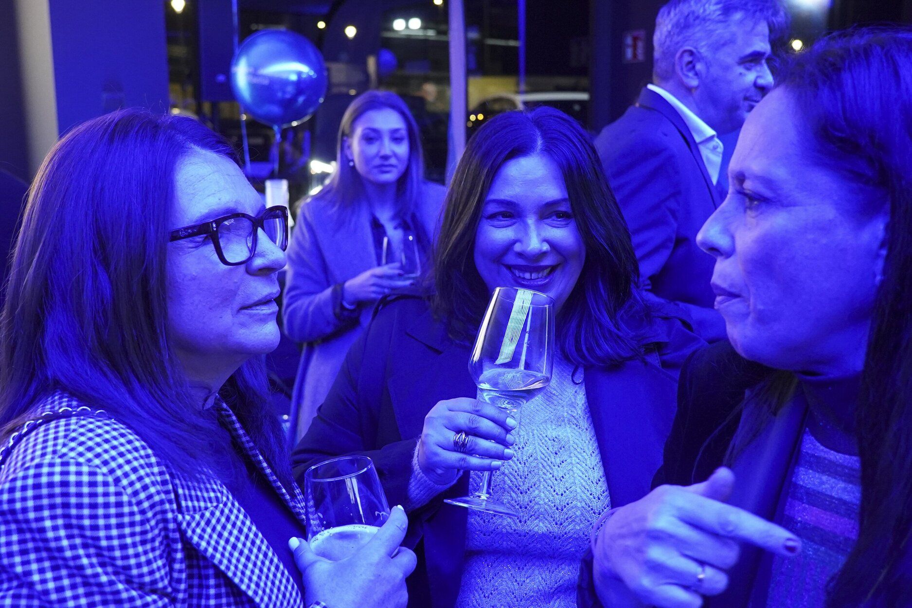 Fotogalería presentación en Alfavisa del Omoda 5 SHS-H  híbrido y del Jaecoo 5 EV eléctric