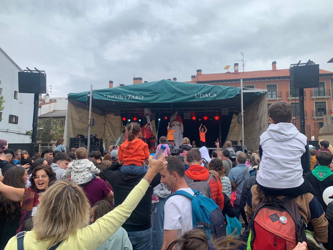 Fotos: Nafarroa Oinez 2025 en la ikastola Paz de Ziganda de Villava - Atarrabia