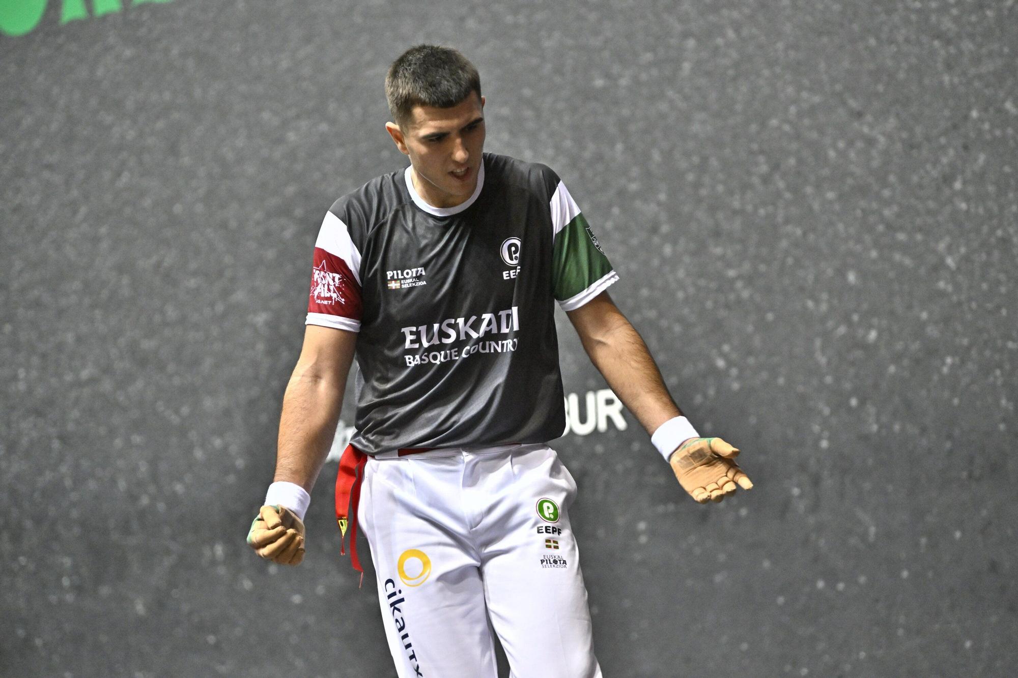 En imágenes: Lizeaga supera a Arribillaga en la final de la Liga de Naciones de mano individual