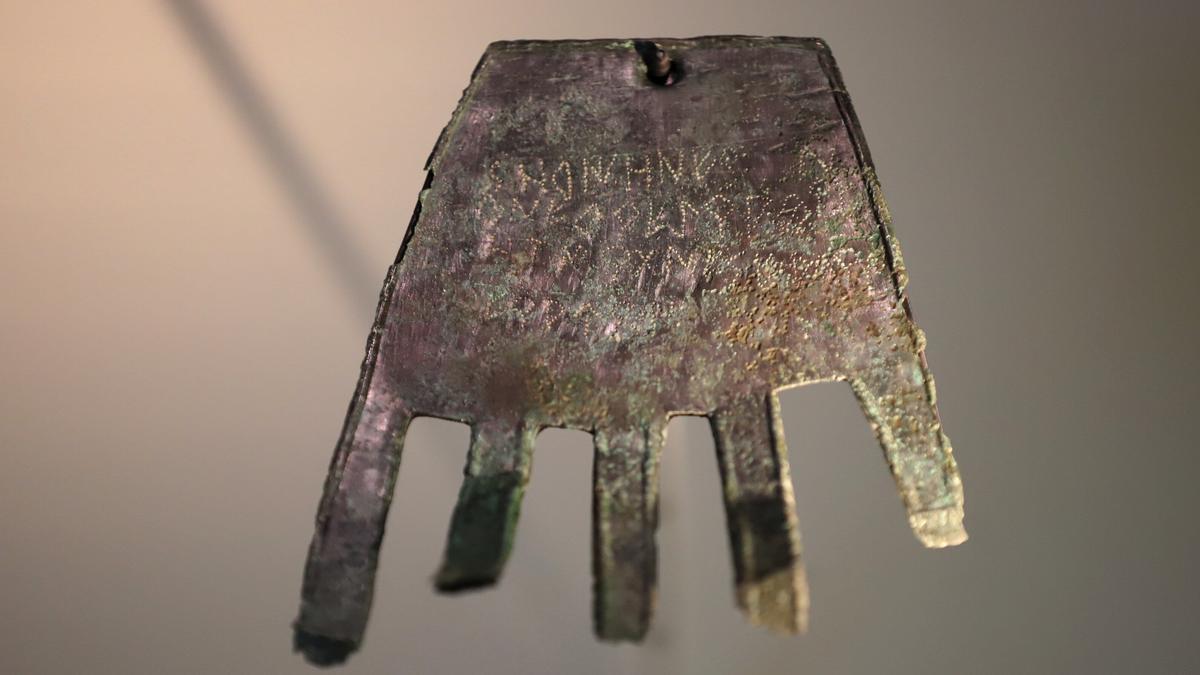 La Mano de Irulegi y el &#039;hombre de Loizu&#039;, en una nueva ubicación en el Museo de Navarra