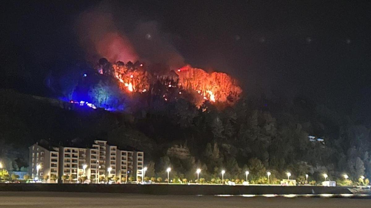 El incendio se ha declarado cerca de la zona de las casas de Interlimen