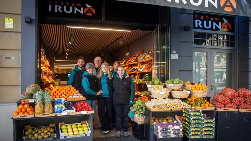 La tercera generación de Frutas Iruña coge los mandos