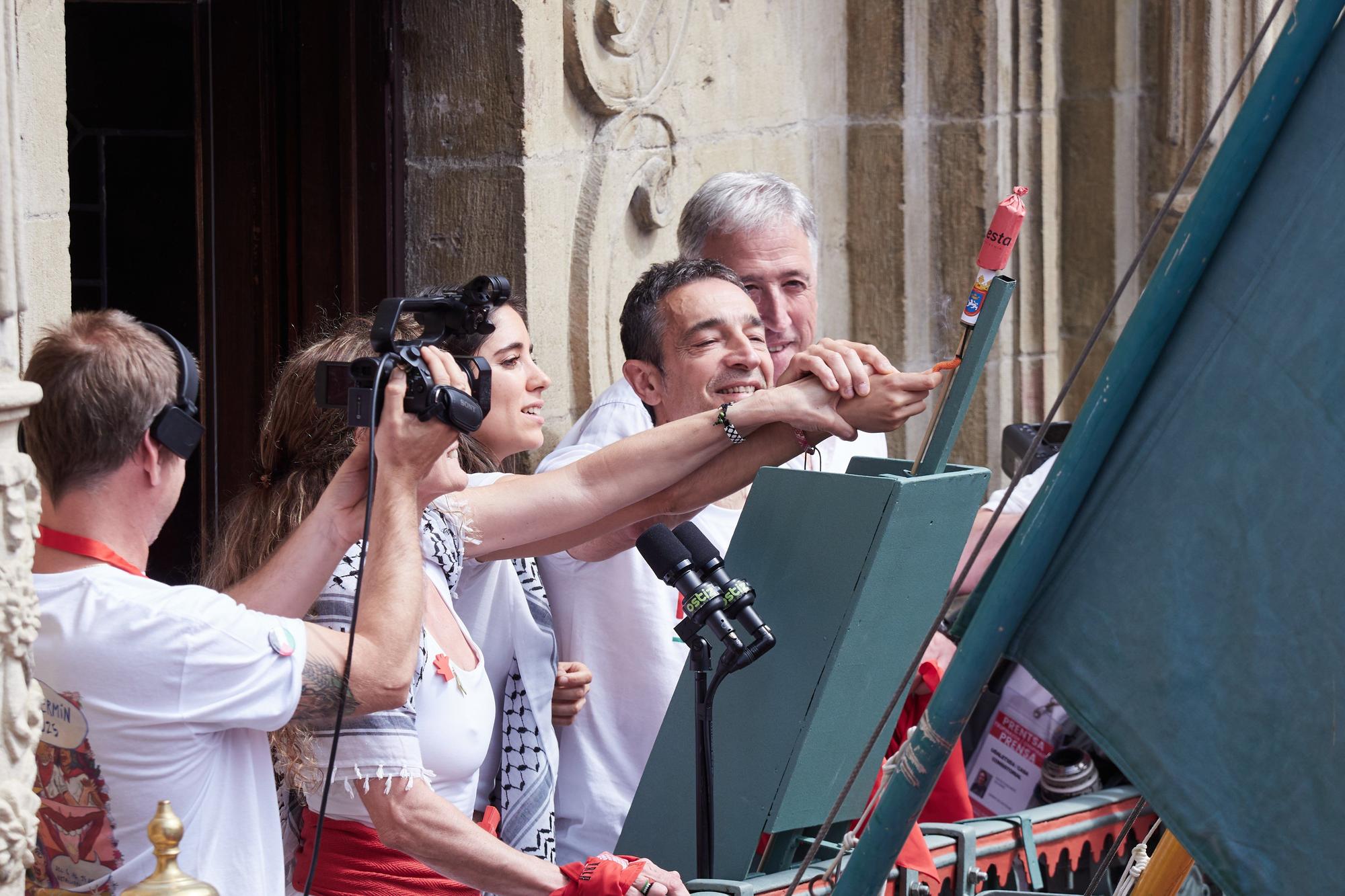 Fotos del  Chupinazo de San Fermín 2025 en Pamplona: ¡La fiesta más internacional se enciende con un grito solidario por Palestina!