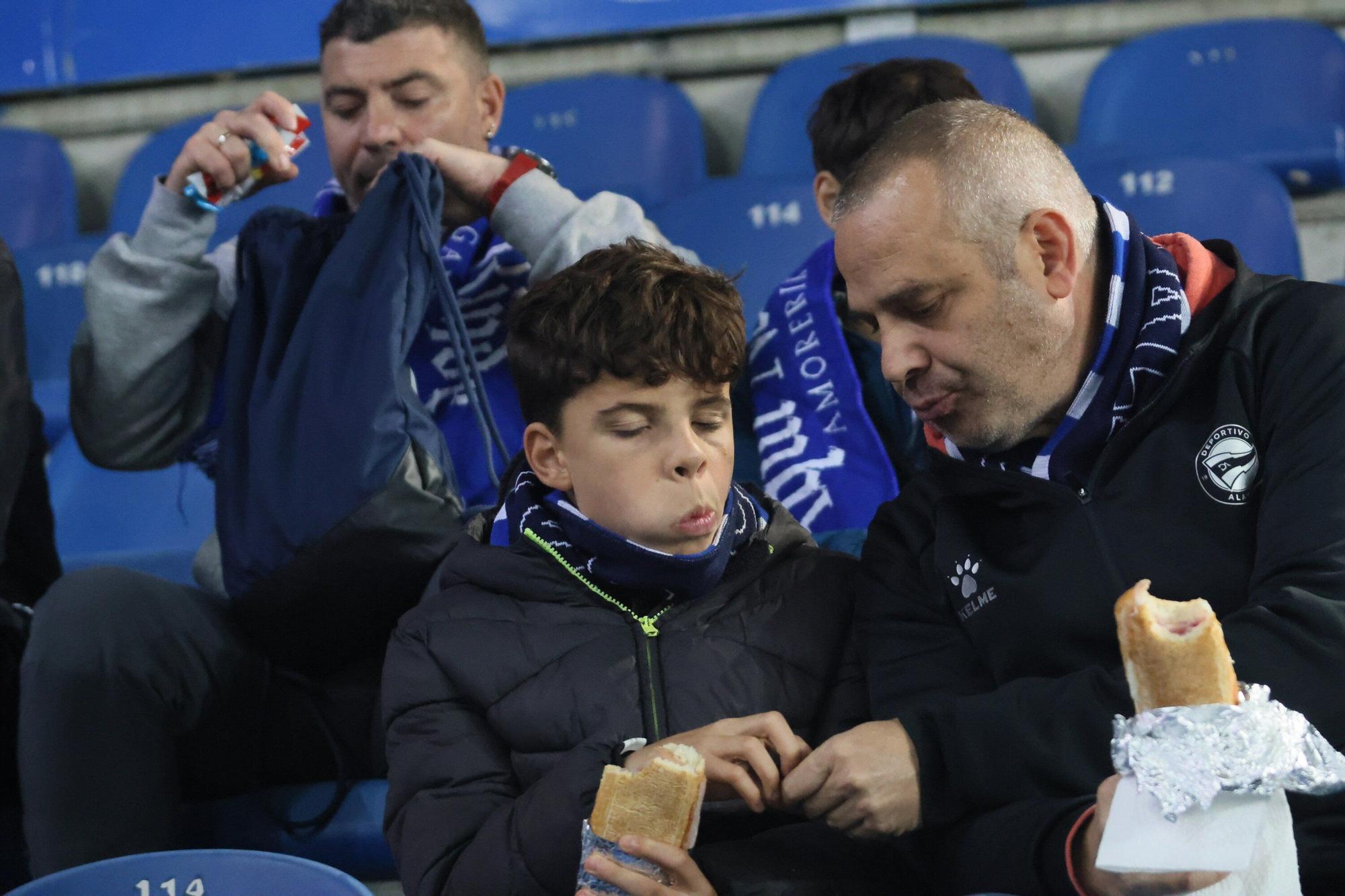 En imágenes: Ambientazo en el Alavés - Valencia (¡Búscate en las fotos!)