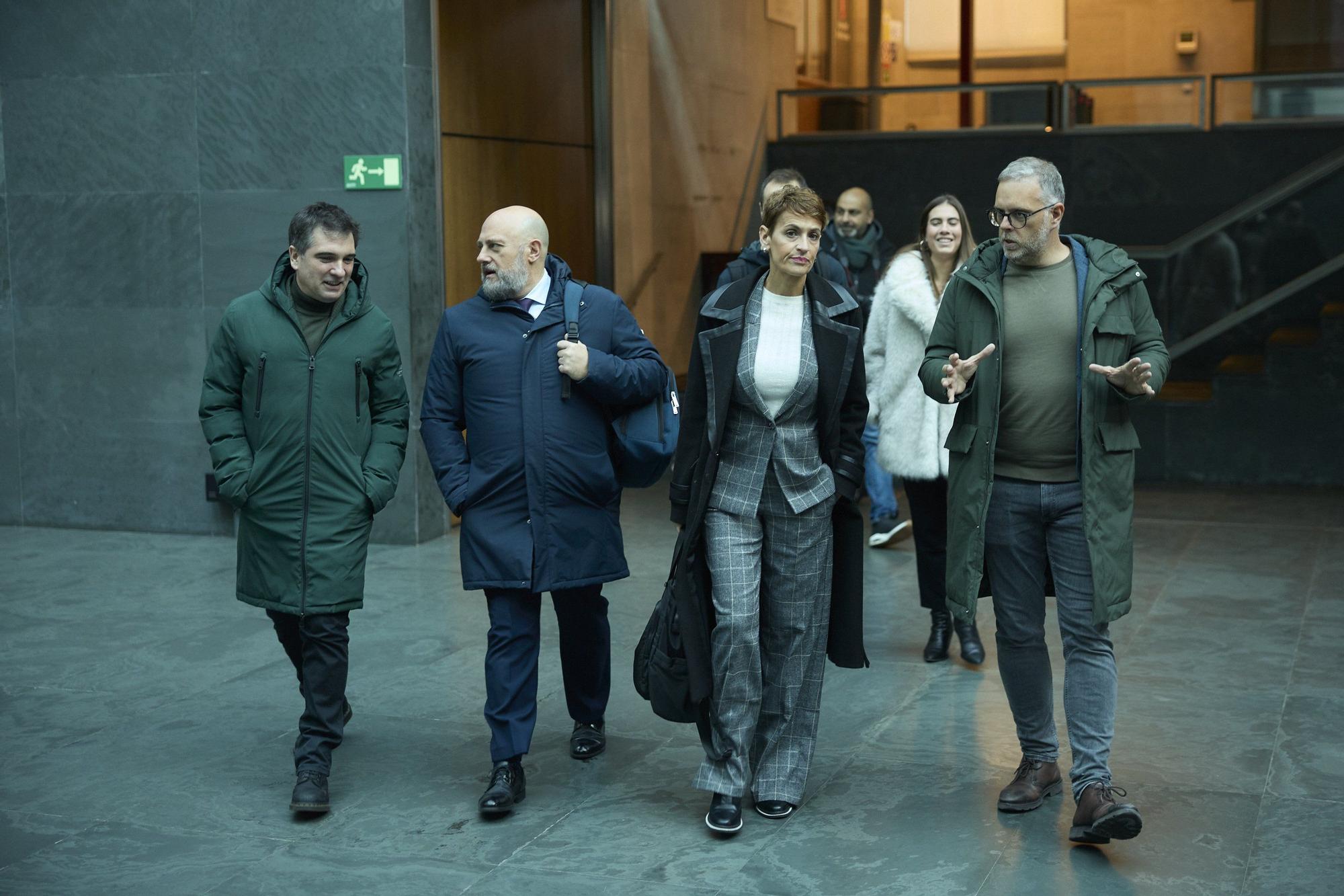 Fotos del pleno del Parlamento de Navarra del 27 de noviembre