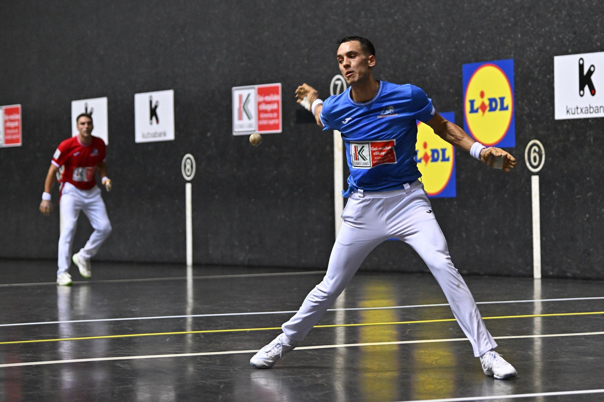 En imágenes: Etxeberria se hace con su primera txapela del Cuatro y Medio en Bilbao (22 - 11)