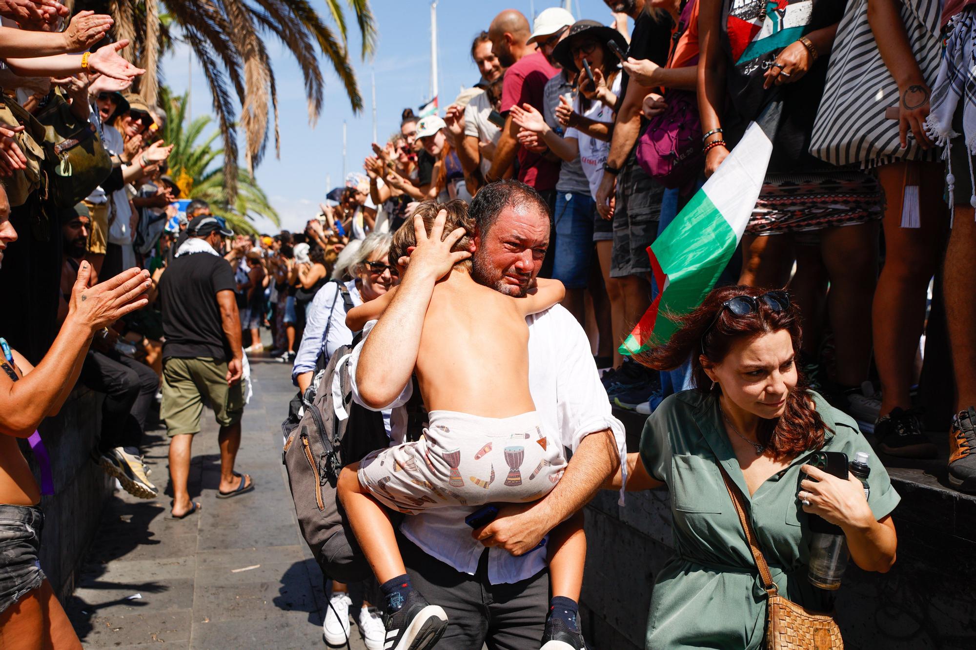 Fotos: La flotilla Global Sumud zarpa rumbo a Gaza