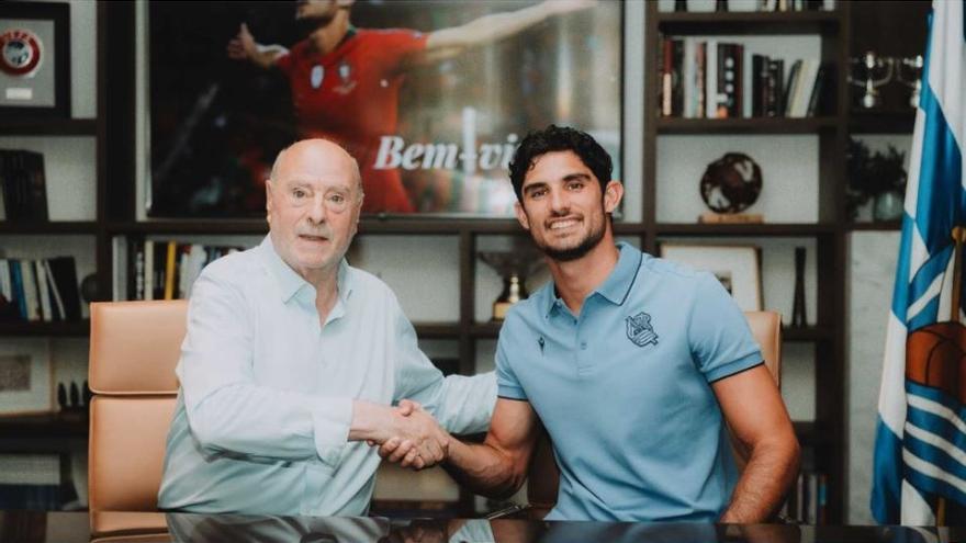 Oficial: Gonçalo Guedes ya es jugador de la Real