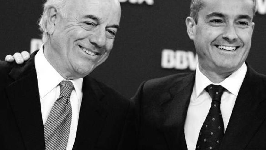 El BBVA se anticipa a una morosidad en aumento a costa de reducir beneficios