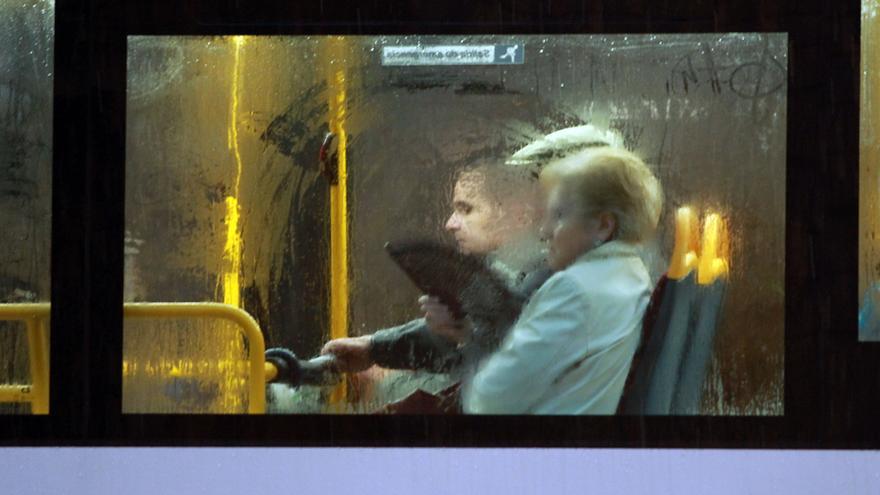 ¿Villavesas sin aire acondicionado? Chóferes denuncian temperaturas extremas y el Defensor pide "extremar" el mantenimiento del bus
