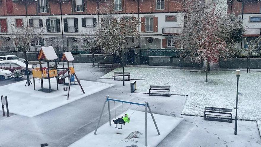 Urola Garaia, bajo un manto de nieve