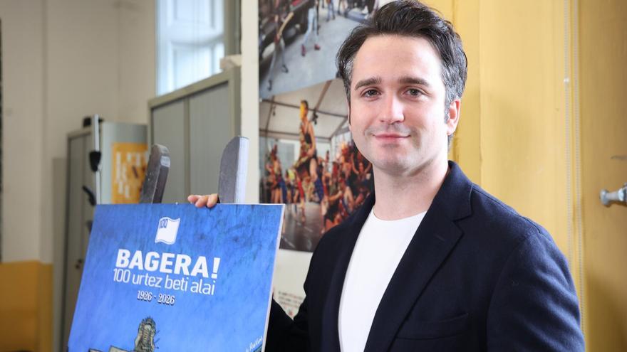 Xabier Anduaga interpretará la Marcha de San Sebastián desde el tablado de la plaza de La Constitución junto al Orfeón Donostiarra