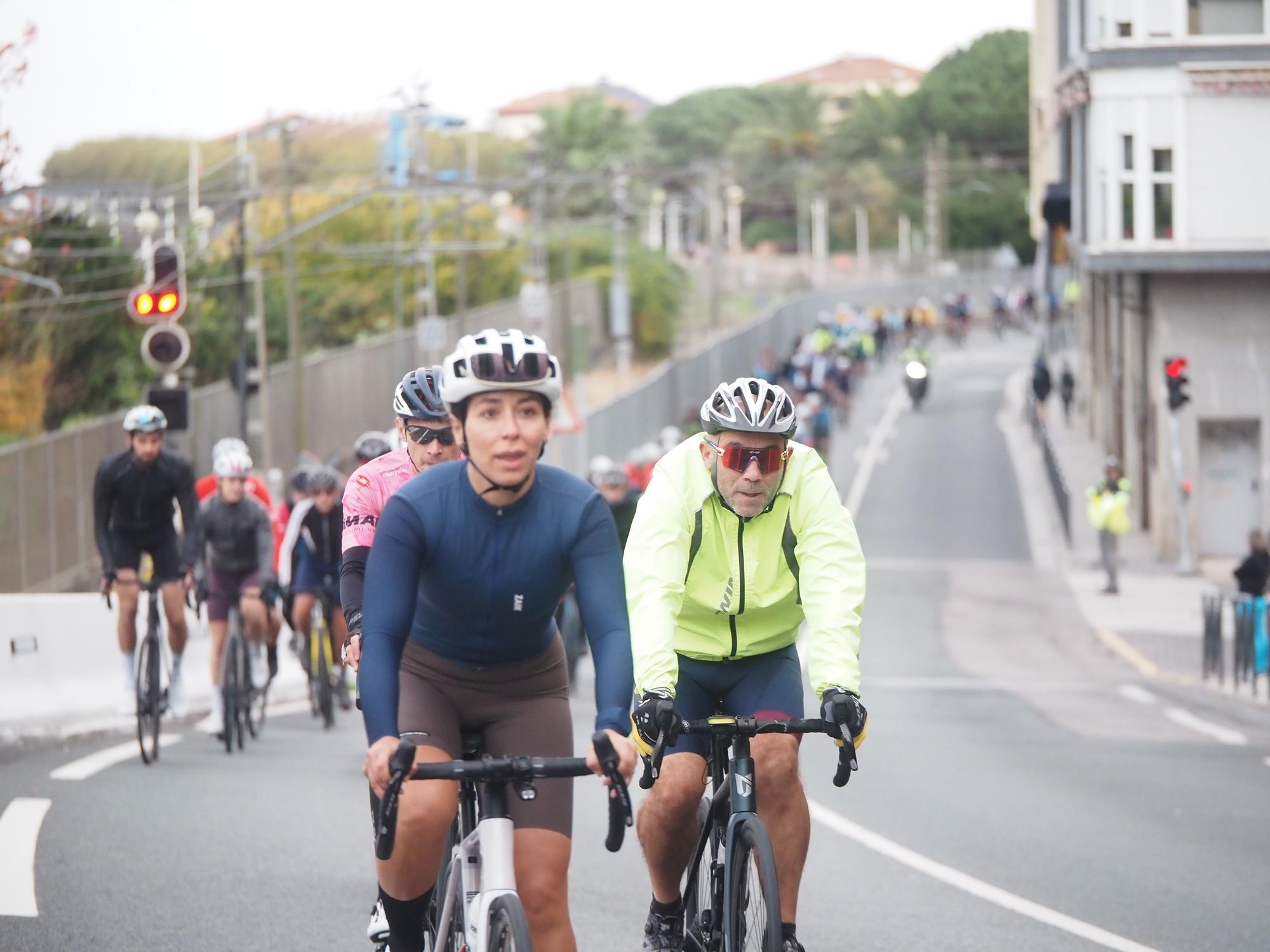 Fiesta ciclista en Deba