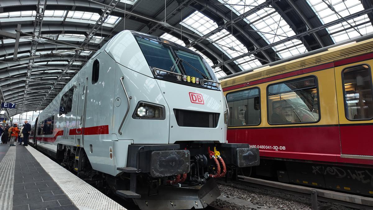 El nuevo ICE L de DB fabricado por Talgo.