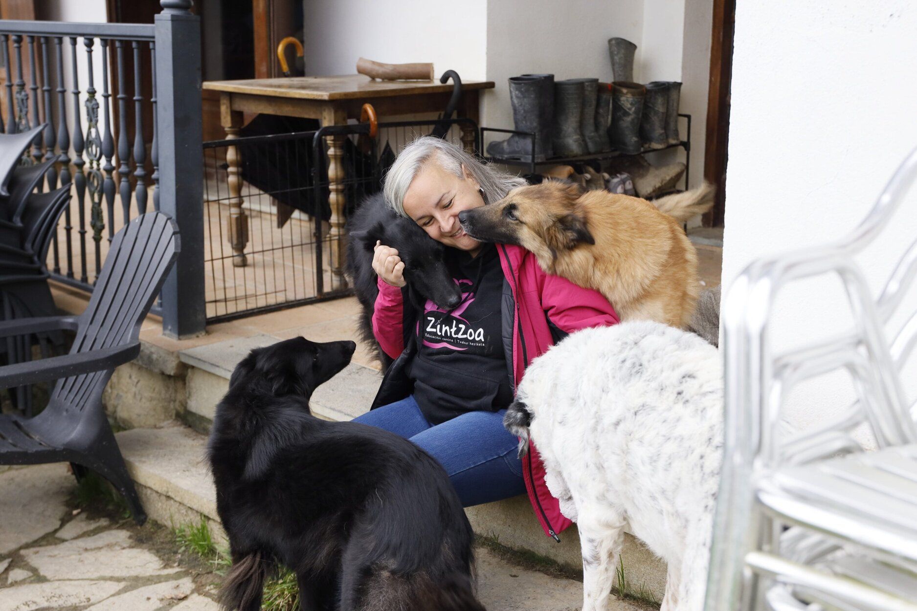 Zintzoa, un espacio de educación canina y hotel para perros