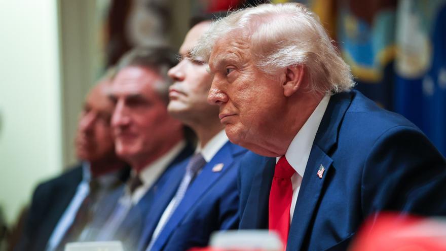 Trump descarta un acuerdo que permita a Irán controlar el estrecho de Ormuz