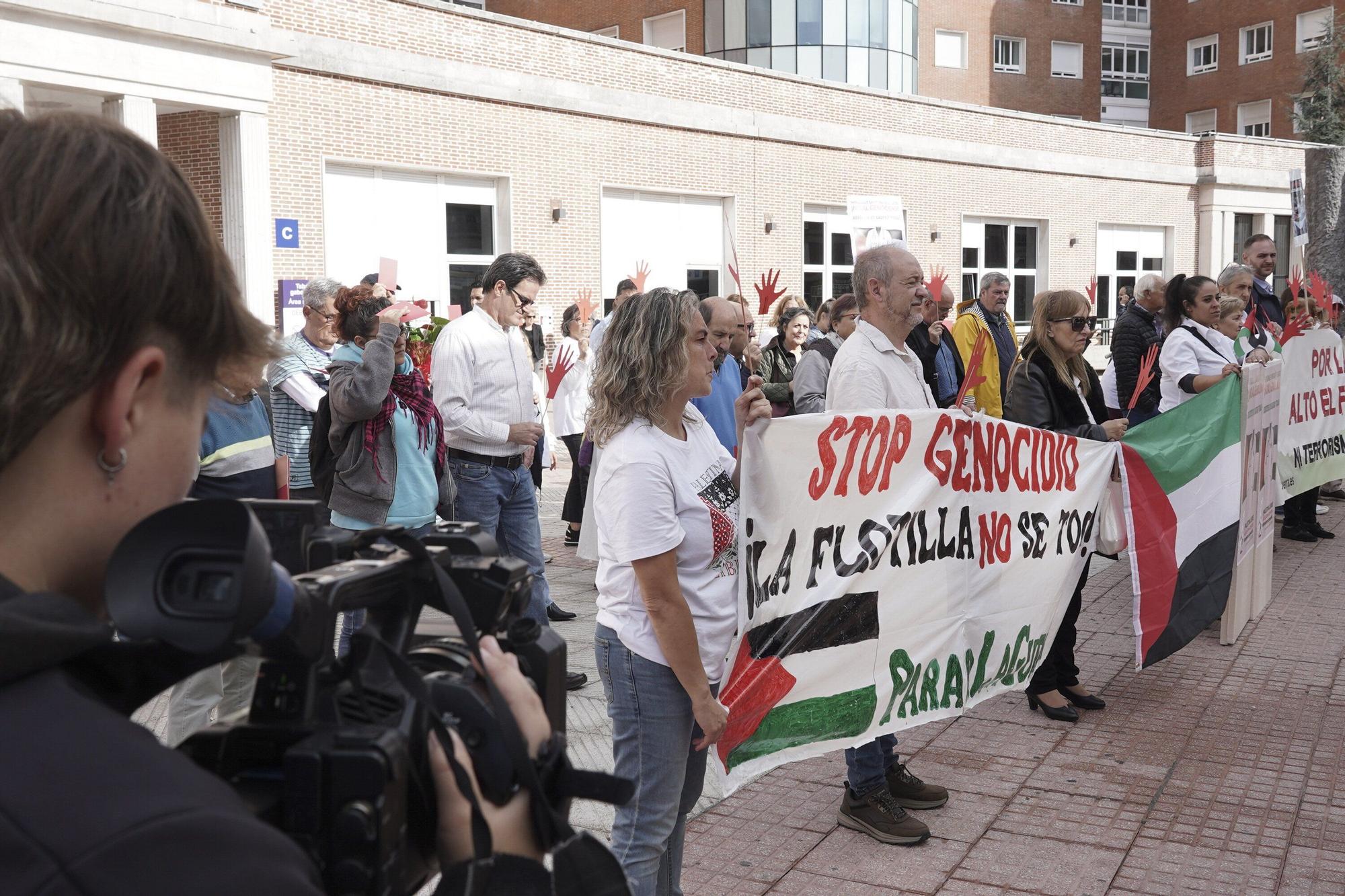 El Hospital de Cruces se manifiesta en favor de los sanitarios de Gaza