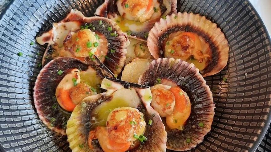 Picoteo sabroso y menú del día con buenas vistas al mar en Konba Rika en Barrika