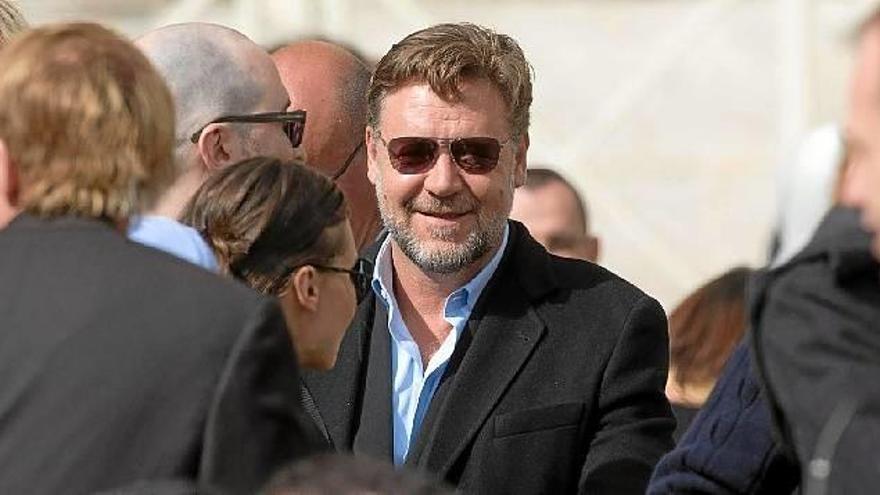 El actor Russel Crowe visita al Papa