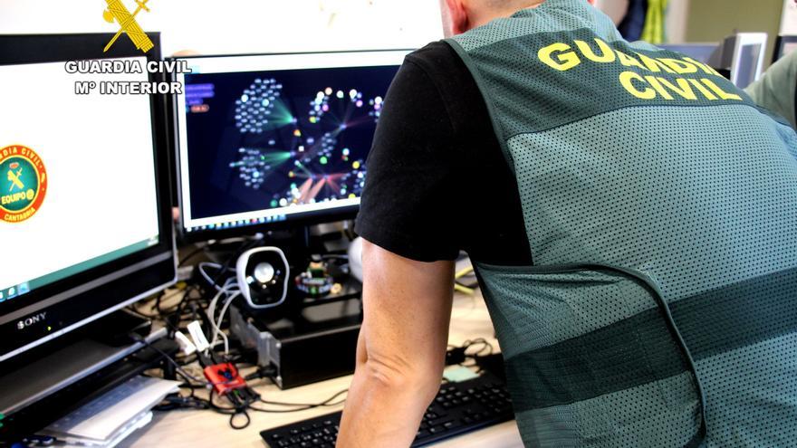 Detienen a 30 personas por ciberestafas por casi 90.000 euros en Cantabria