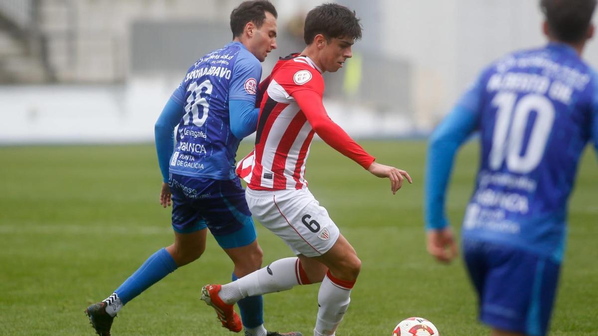 Alejandro Rego ya jugó contra el Ourense la temporada pasada y le marcó.