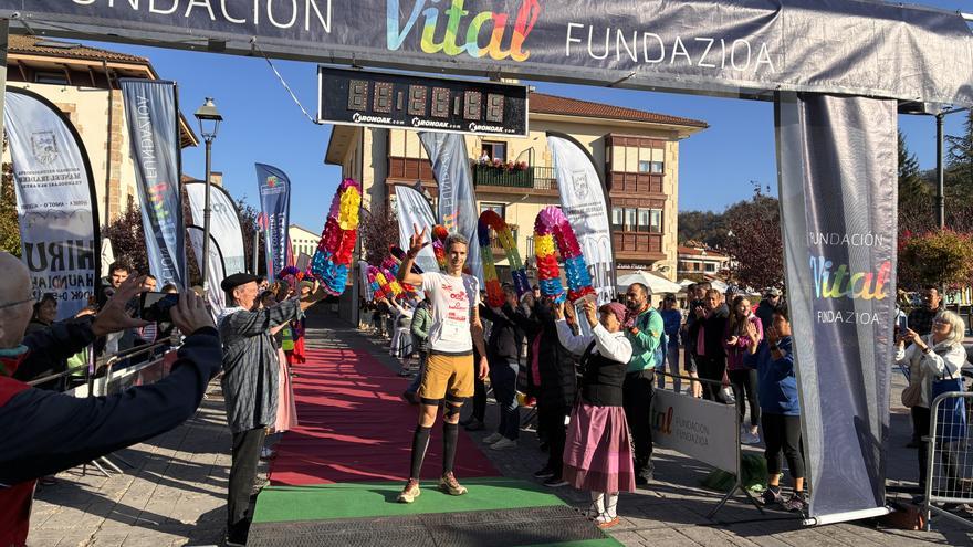 Julen Martínez de Estibariz y Ainara Arkarazo reinan en la Hiru Haundiak