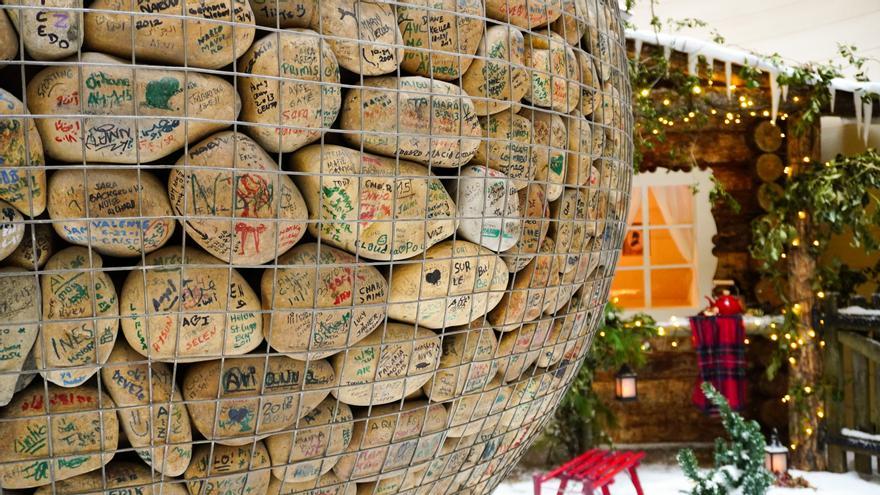 The Artist ilumina la Navidad en Bilbao con un espectáculo único