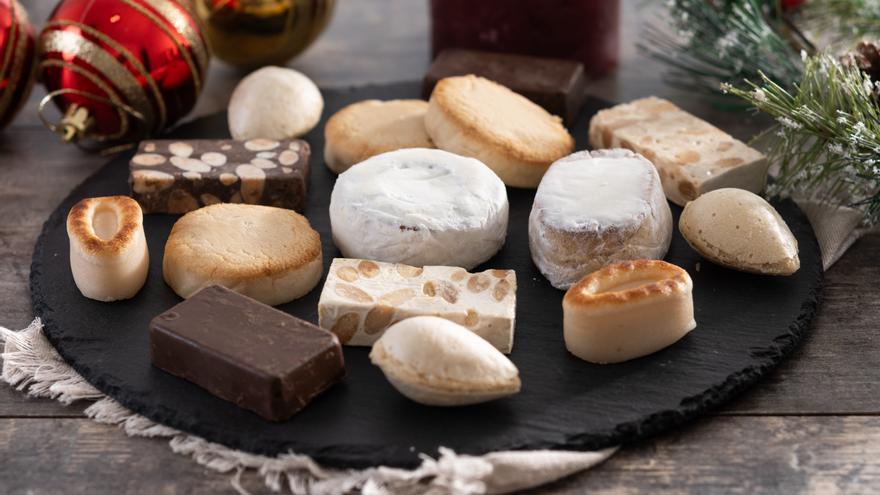 Tranquilidad: necesitas comer 12 tabletas de turrón y 40 polvorones para engordar un kilo