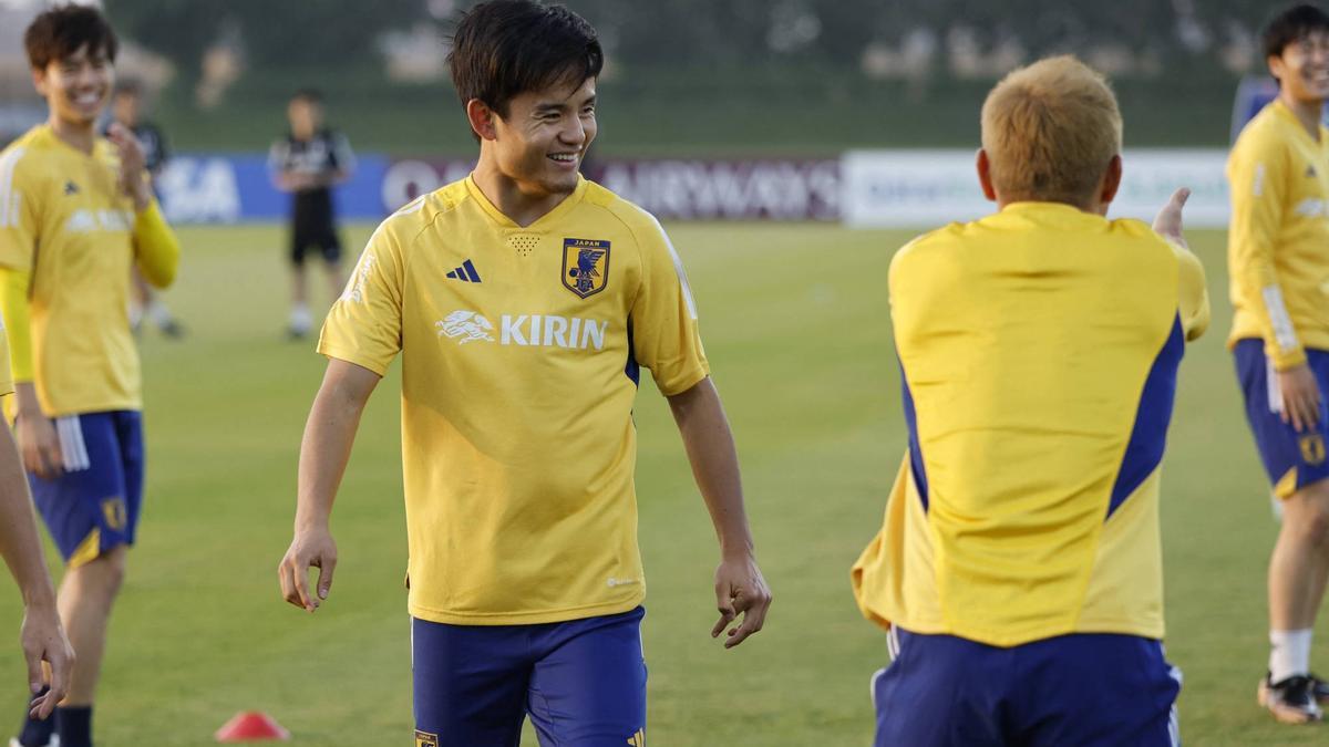 Kubo, durante un entrenamiento con Japón.