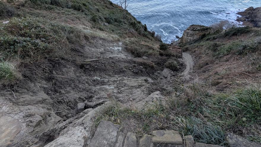 Cerrado por derrumbe el camino de Talaia, que une Donostia y Pasaia