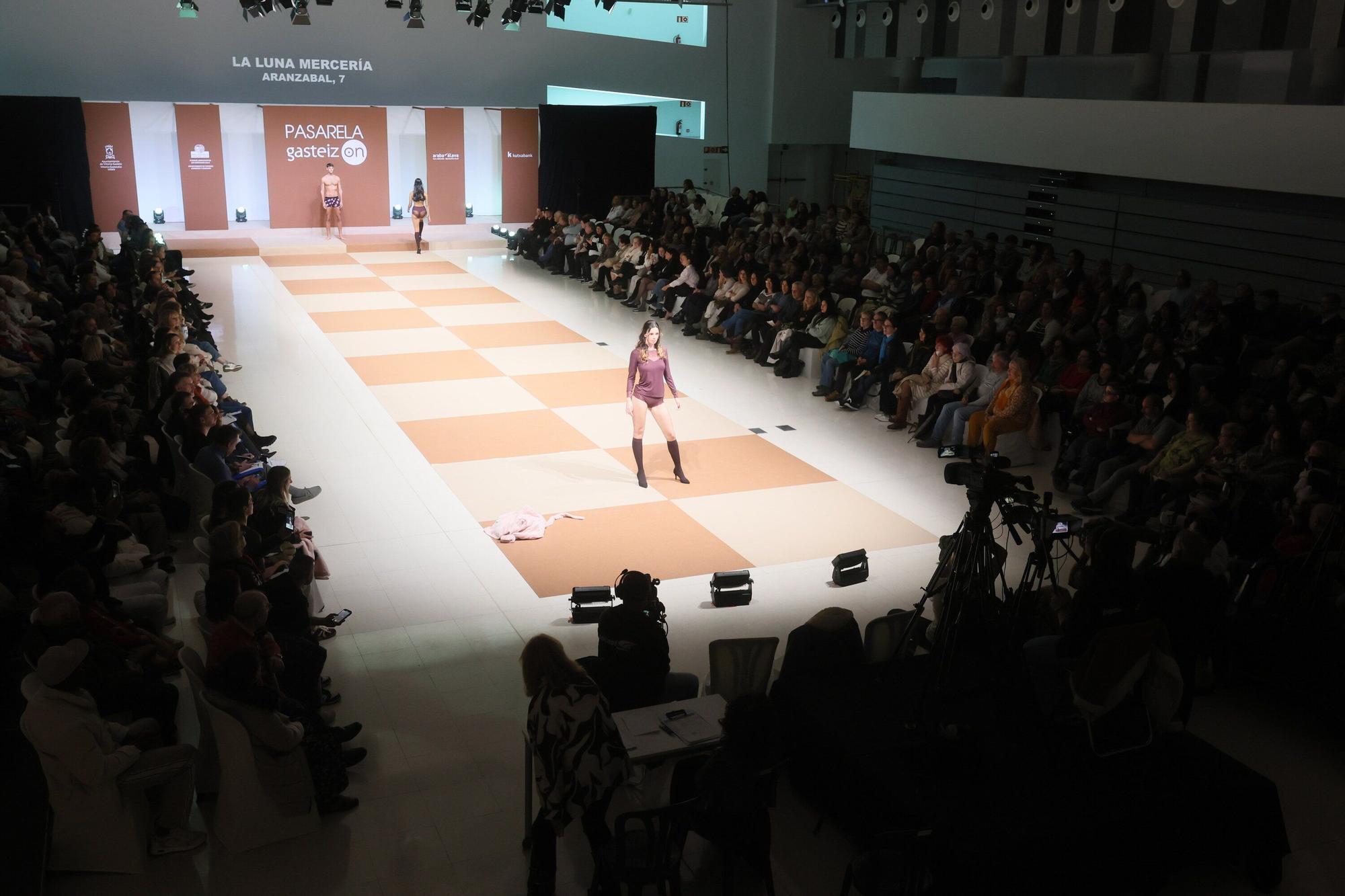 En imágenes: Oda a Chillida en el segundo día de la Pasarela de Gasteiz On