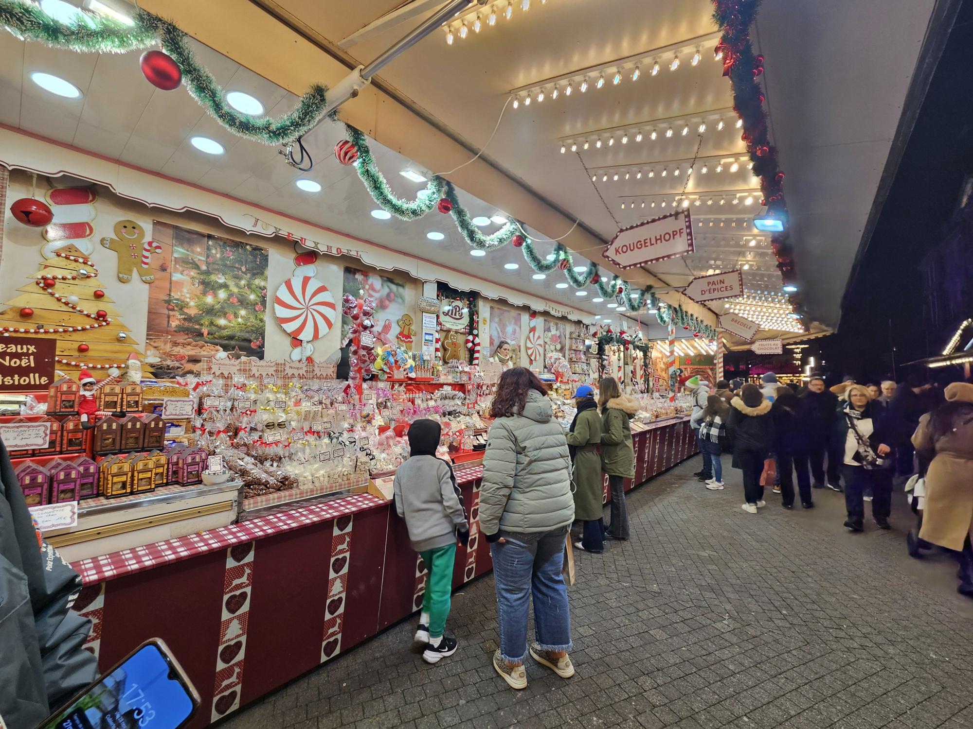 En imágenes: vizcainos por Estrasburgo: mercados de Navidad, estadio de fútbol...