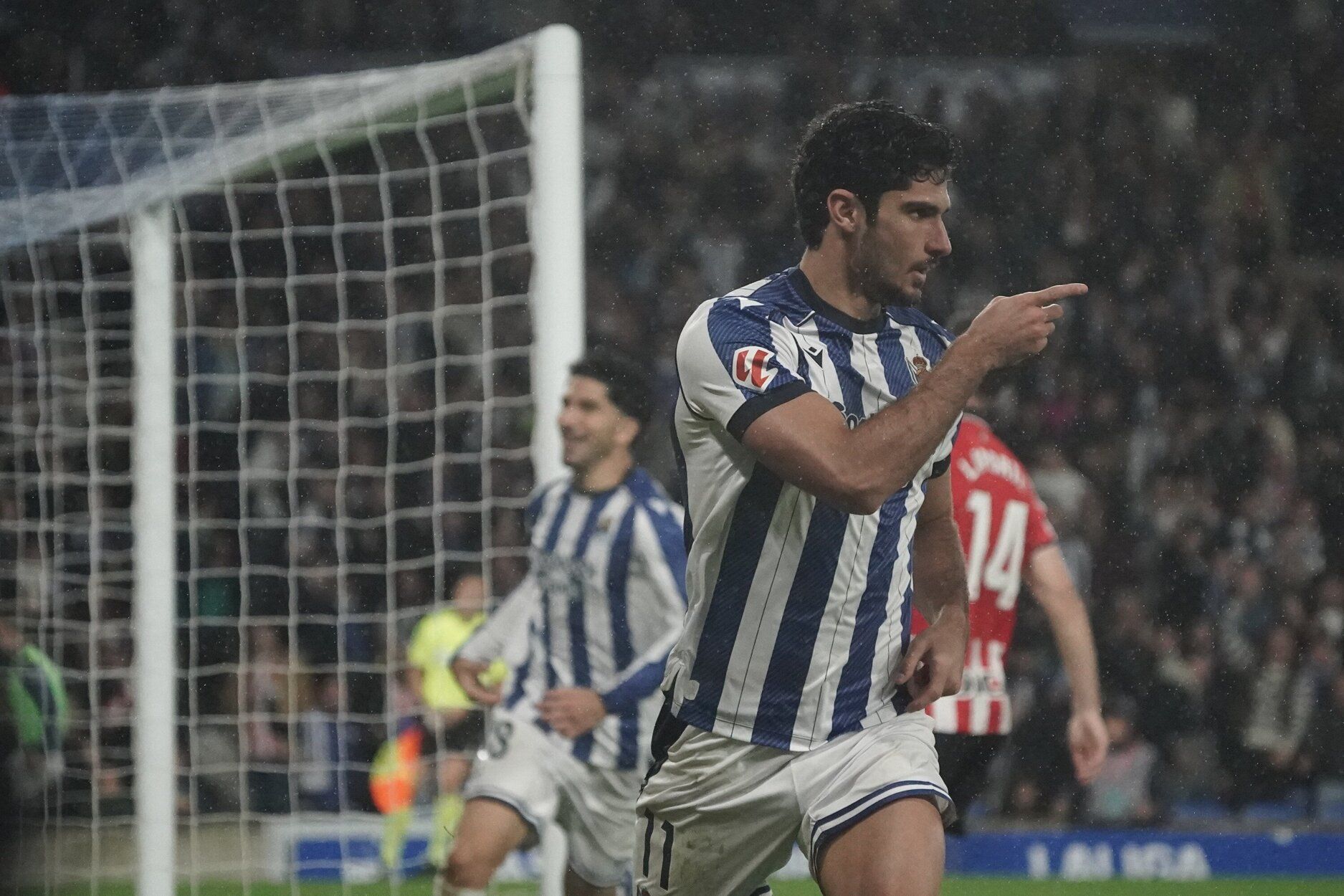 Las mejores imágenes del partido entre la Real y el Athletic