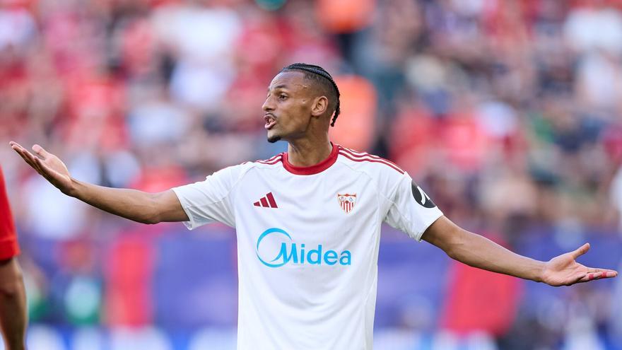 Osasuna-Sevilla: 9 minutos de ley y una posible roja sin revisar