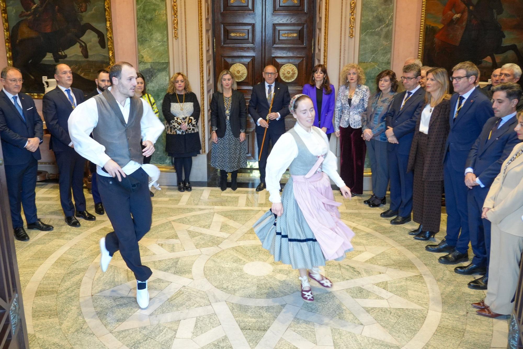 En imágenes: Pleno Tradicional de noviembre de Juntas Generales