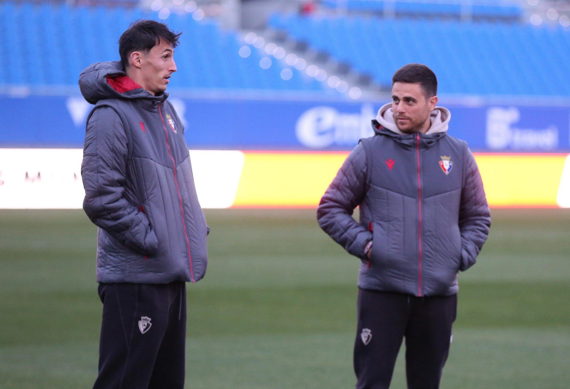 Fotos de la llegada de los jugadores de Osasuna al Ibercaja Estadio