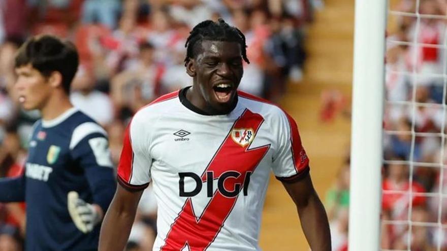 Randy Nteka, de limpiador de vestuarios a futbolista profesional