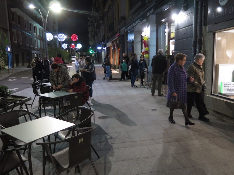 La inauguración de la cafetería 'La Kuadrilla' de Zumarraga