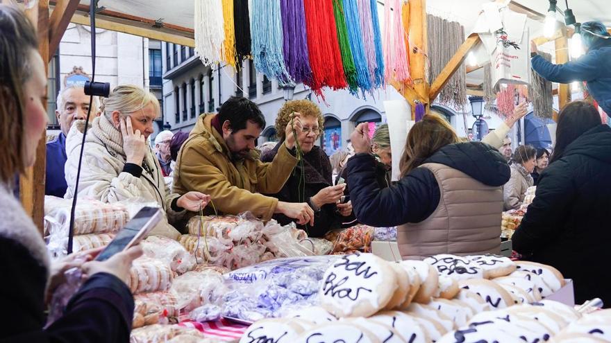 Bilbao, fiel a San Blas: "Al santo solo le pedimos salud, de dinero vamos sobradas"