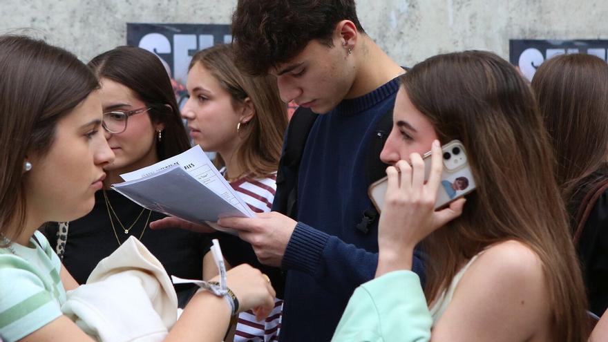 Un total de 554 estudiantes se examinan de miércoles a viernes en la convocatoria extraordinaria de la PAU